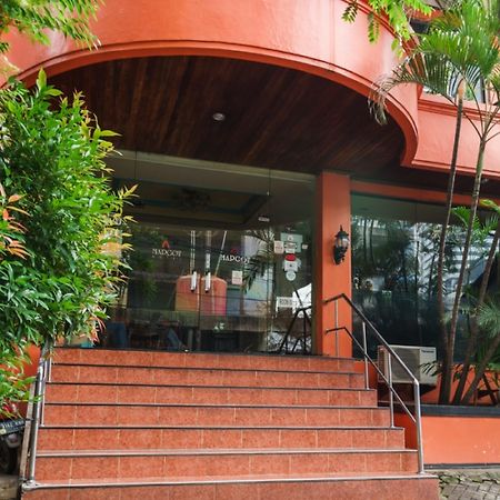 Reddoorz @ Jalan Jaksa Jakarta Eksteriør bilde